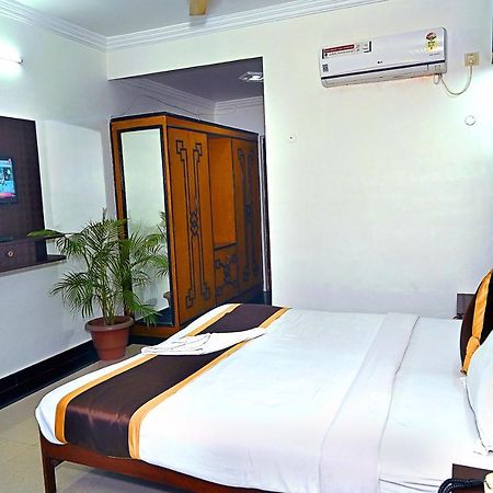 Hotel Rajhans International Bhāgalpur Eksteriør billede