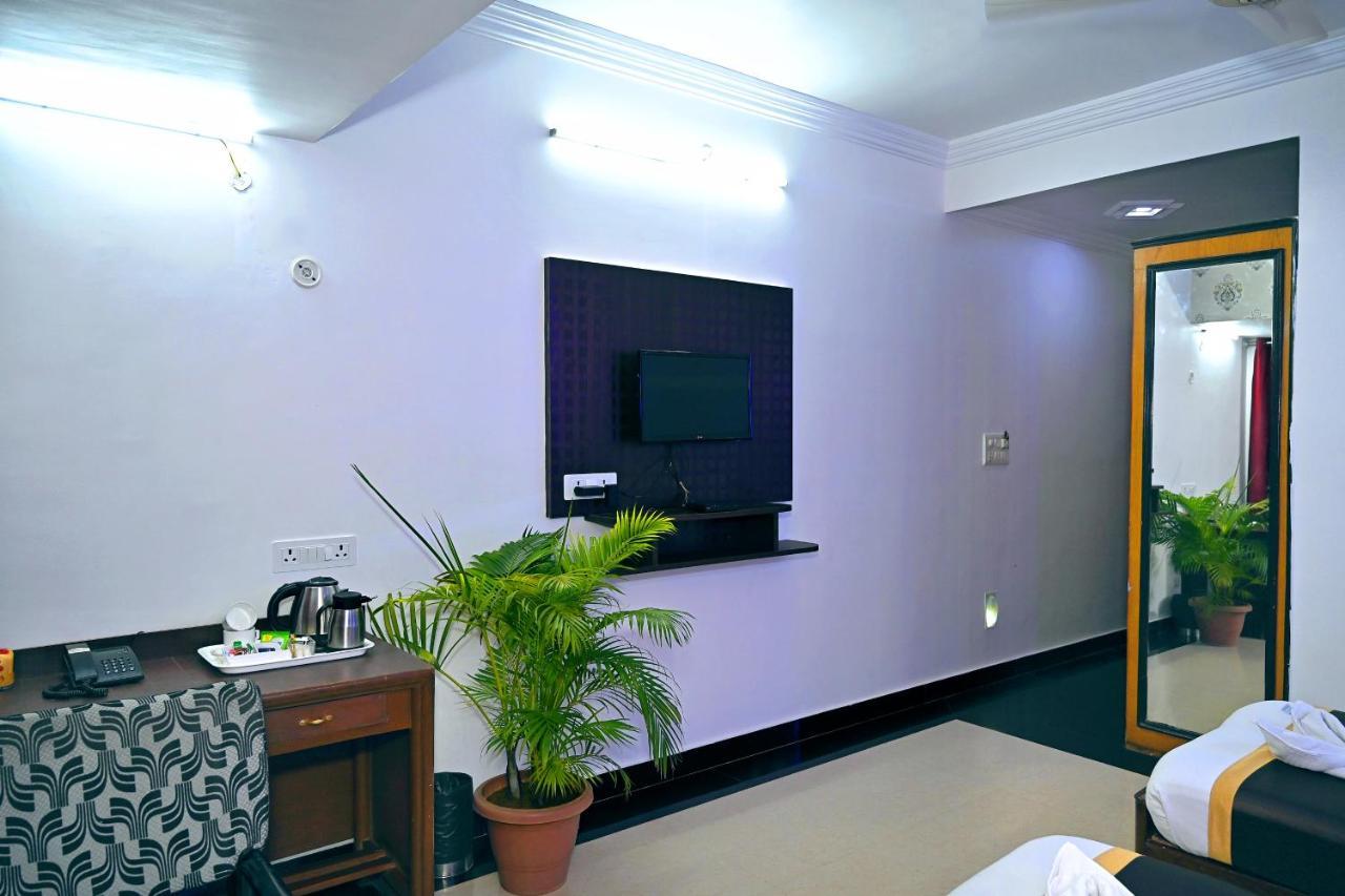 Hotel Rajhans International Bhāgalpur Eksteriør billede