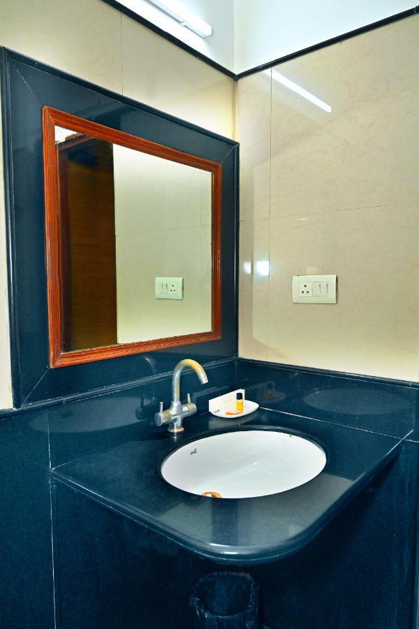 Hotel Rajhans International Bhāgalpur Eksteriør billede