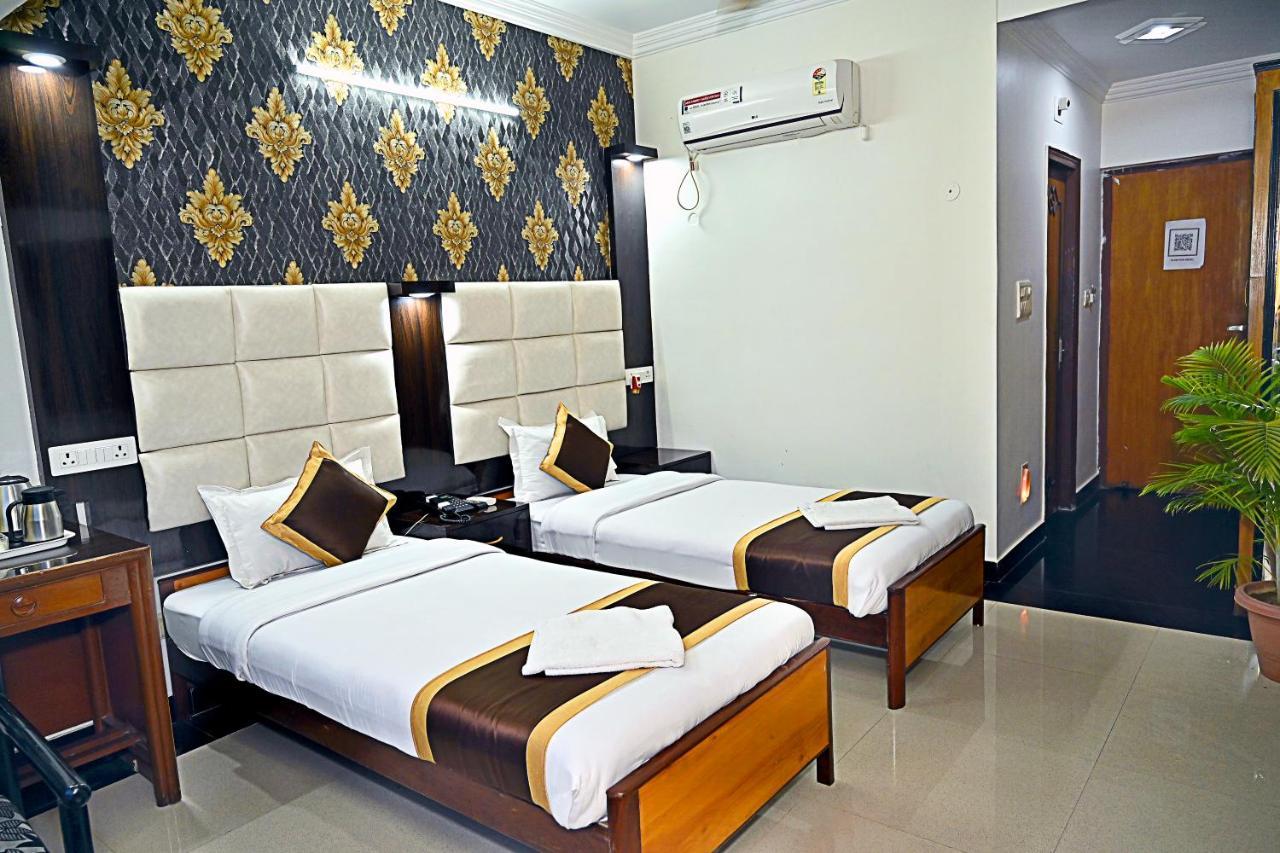Hotel Rajhans International Bhāgalpur Eksteriør billede