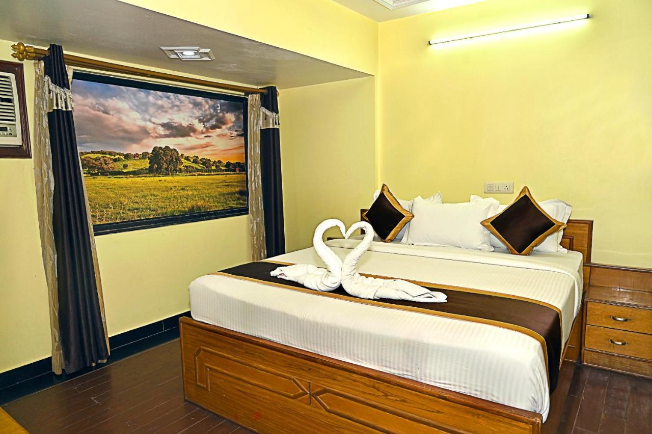 Hotel Rajhans International Bhāgalpur Eksteriør billede