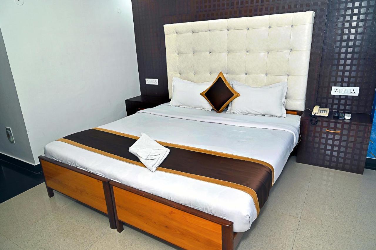 Hotel Rajhans International Bhāgalpur Eksteriør billede