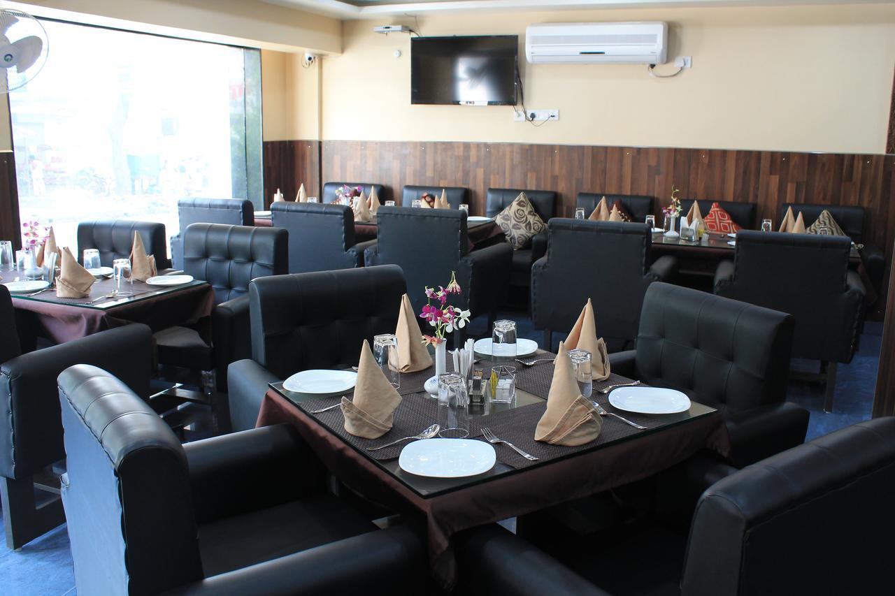 Hotel Rajhans International Bhāgalpur Eksteriør billede