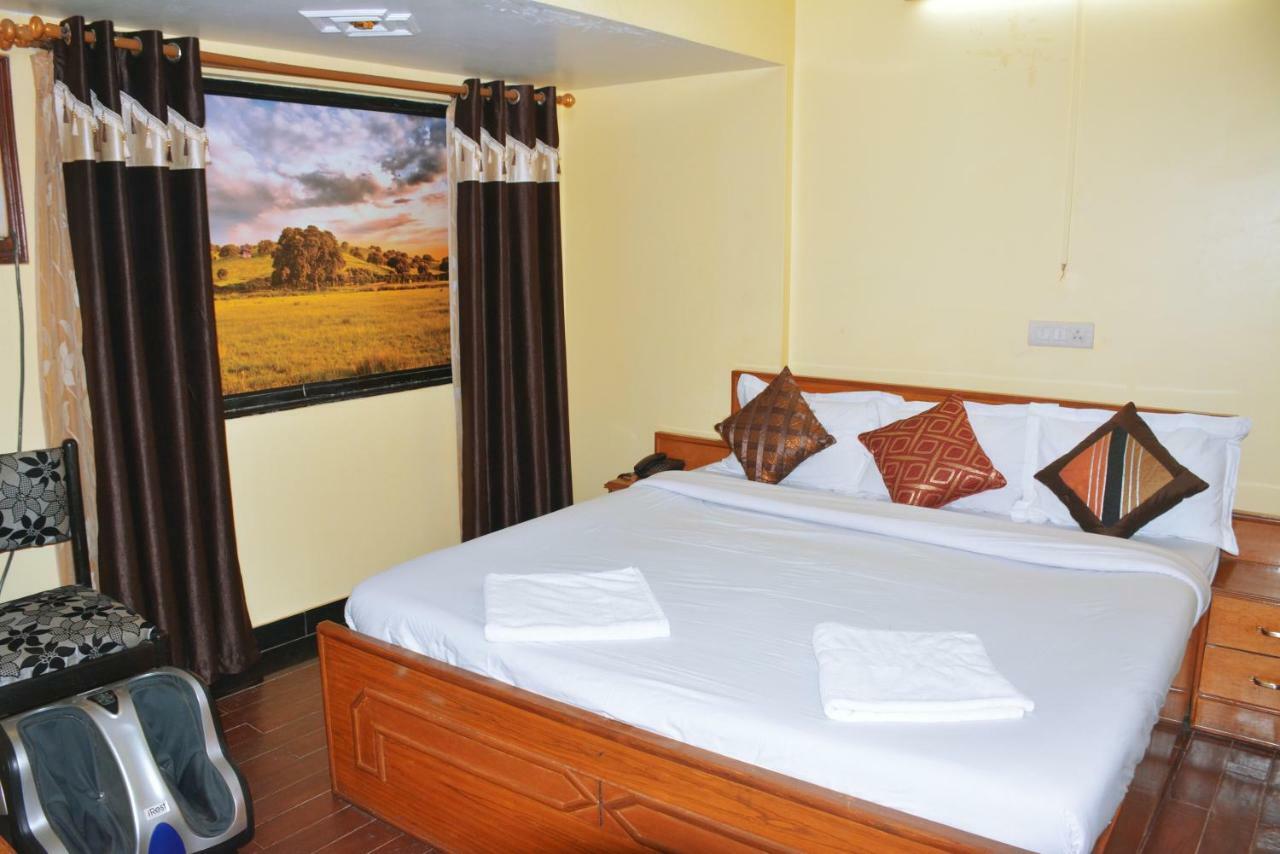 Hotel Rajhans International Bhāgalpur Eksteriør billede