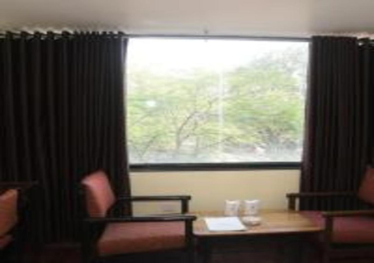 Hotel Rajhans International Bhāgalpur Eksteriør billede